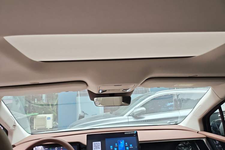 Used BYD Xia 2025 DM-i 1.5T 180km Beyond Edition Headliner