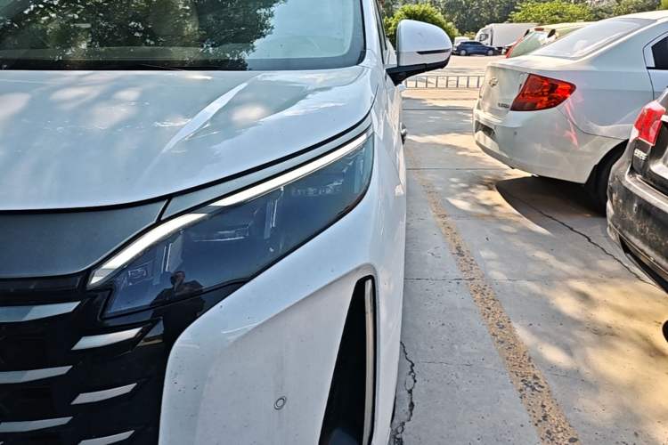 Used BYD Xia 2025 DM-i 1.5T 180km Excellence Model Left Front Headlight