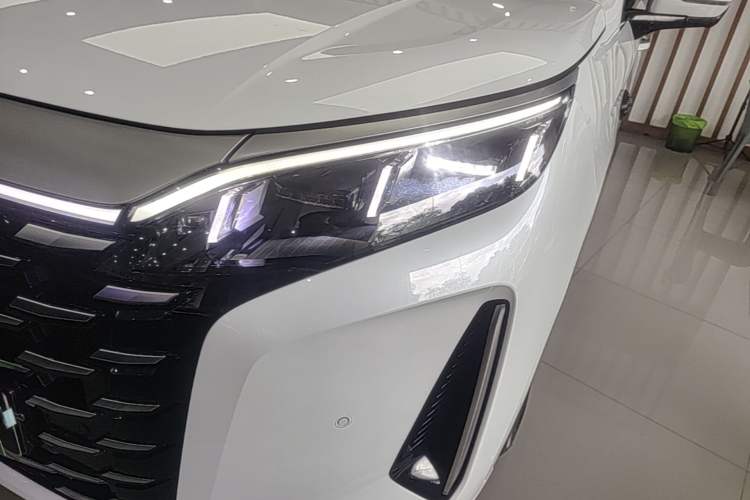 Used BYD Xia 2025 DM-i 1.5T 180km Beyond Edition Left Front Headlight