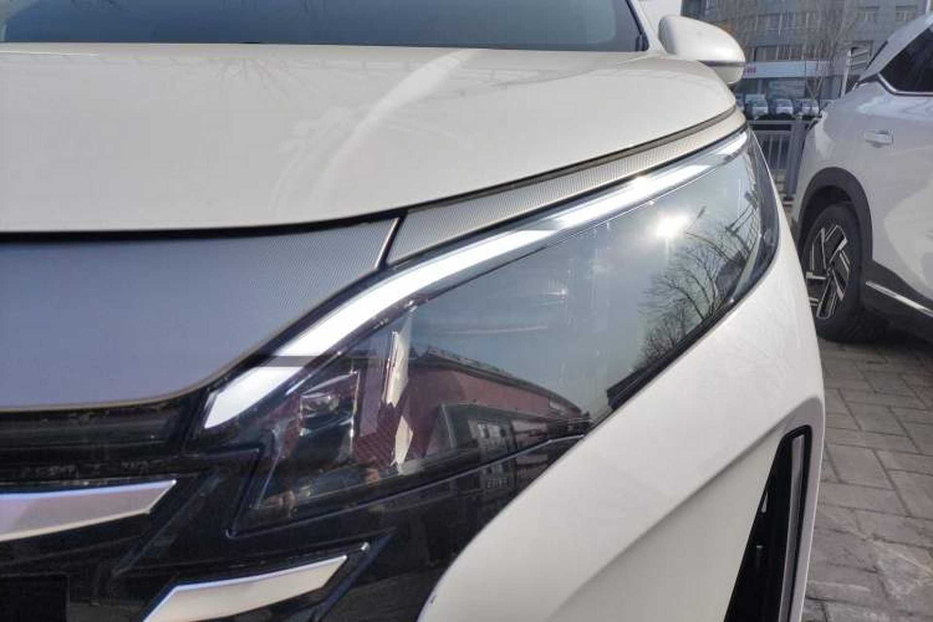 Used BYD Xia 2025 DM-i 1.5T 180km Beyond Edition Left Front Headlight