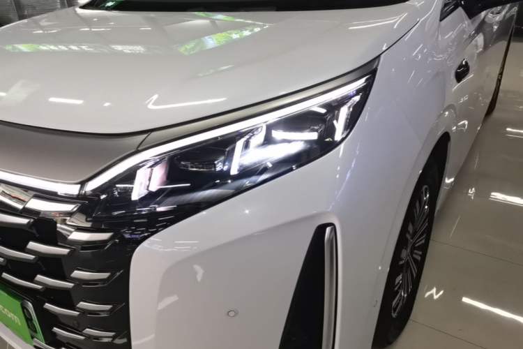 Used BYD Xia 2025 DM-i 1.5T 180km Beyond Edition Left Front Headlight