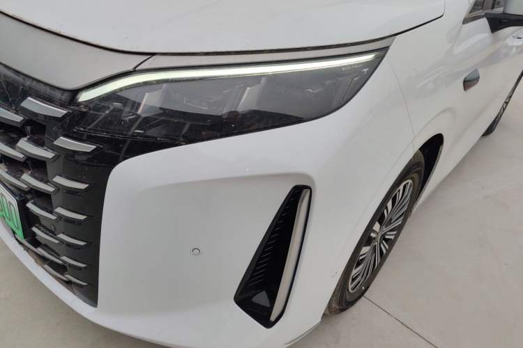 Used BYD Xia 2025 DM-i 1.5T 100km Supreme Edition Left Front Headlight