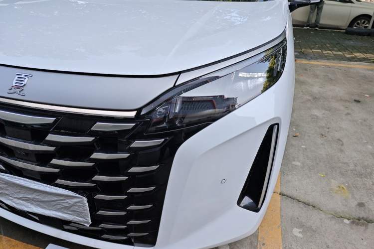 Used BYD Xia 2025 DM-i 1.5T 180km Excellence Model Left Front Headlight