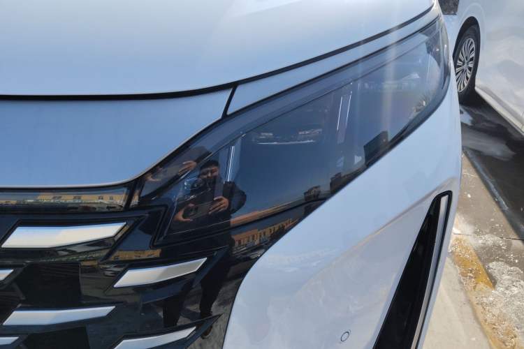 Used BYD Xia 2025 DM-i 1.5T 180km Beyond Edition Left Front Headlight