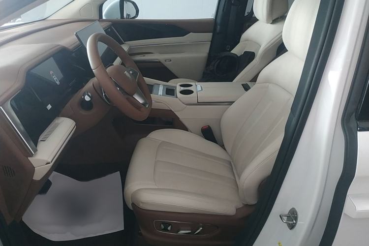 Used BYD Xia 2025 DM-i 1.5T 180km Excellence Model Left Front Seat