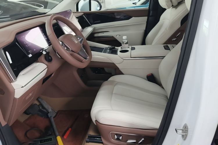 Used BYD Xia 2025 DM-i 1.5T 180km Beyond Edition Left Front Seat