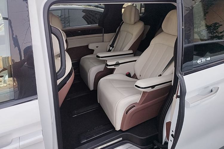 Used BYD Xia 2025 DM-i 1.5T 180km Excellence Model Left Rear Seat