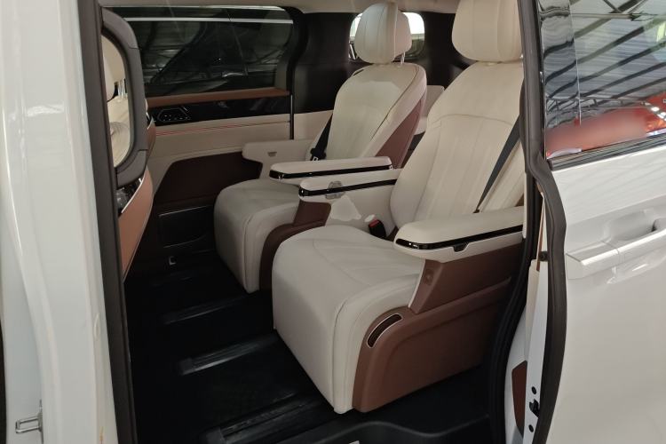 Used BYD Xia 2025 DM-i 1.5T 180km Beyond Edition Left Rear Seat