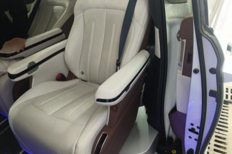 Used BYD Xia 2025 DM-i 1.5T 180km Excellence Model Left Rear Seat