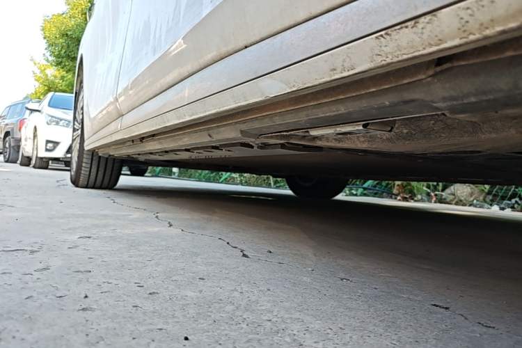 Used BYD Xia 2025 DM-i 1.5T 180km Excellence Model Left Side Sill