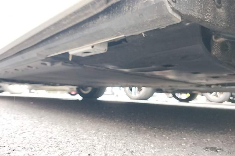 Used BYD Xia 2025 DM-i 1.5T 180km Excellence Model Left Side Sill