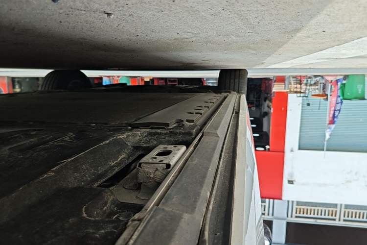 Used BYD Xia 2025 DM-i 1.5T 180km Excellence Model Left Side Sill