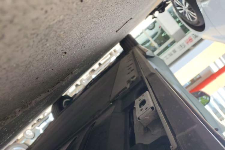 Used BYD Xia 2025 DM-i 1.5T 180km Beyond Edition Left Side Sill