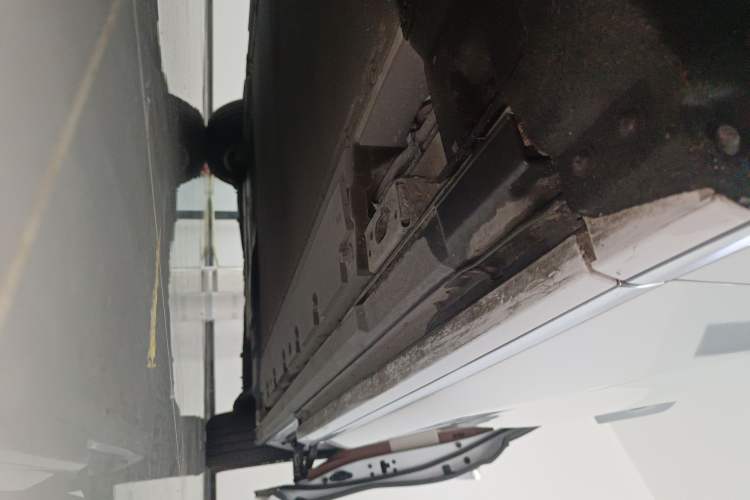 Used BYD Xia 2025 DM-i 1.5T 180km Beyond Edition Left Side Sill