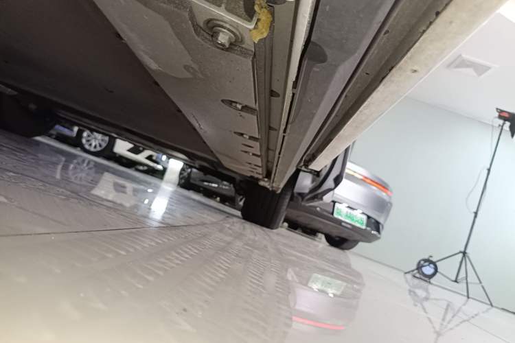 Used BYD Xia 2025 DM-i 1.5T 180km Beyond Edition Left Side Sill
