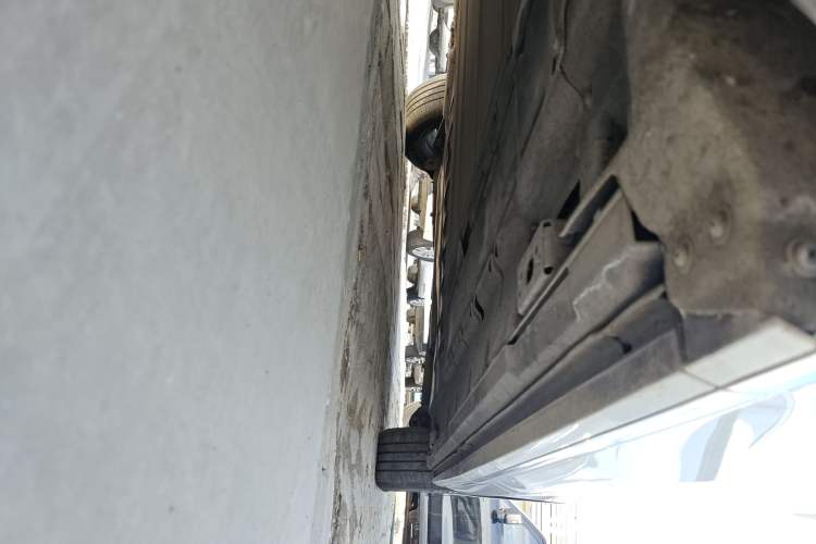 Used BYD Xia 2025 DM-i 1.5T 100km Supreme Edition Left Side Sill