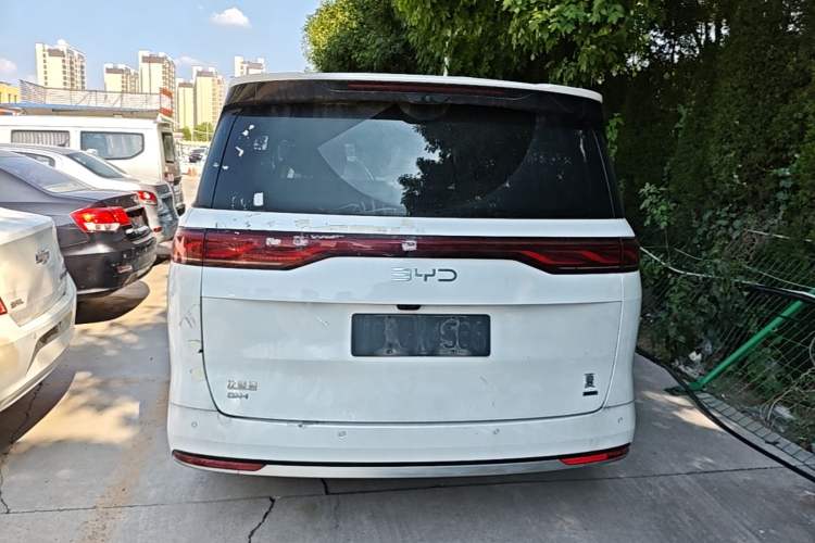 Used BYD Xia 2025 DM-i 1.5T 180km Excellence Model Rear