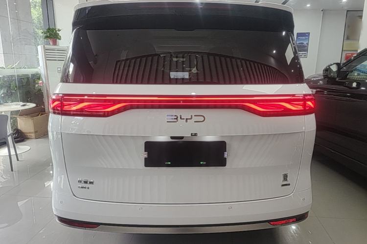 Used BYD Xia 2025 DM-i 1.5T 180km Beyond Edition Rear