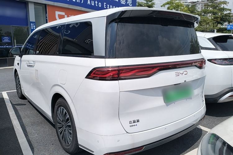 Used BYD Xia 2025 DM-i 1.5T 180km Excellence Model Rear Left 45 Deg