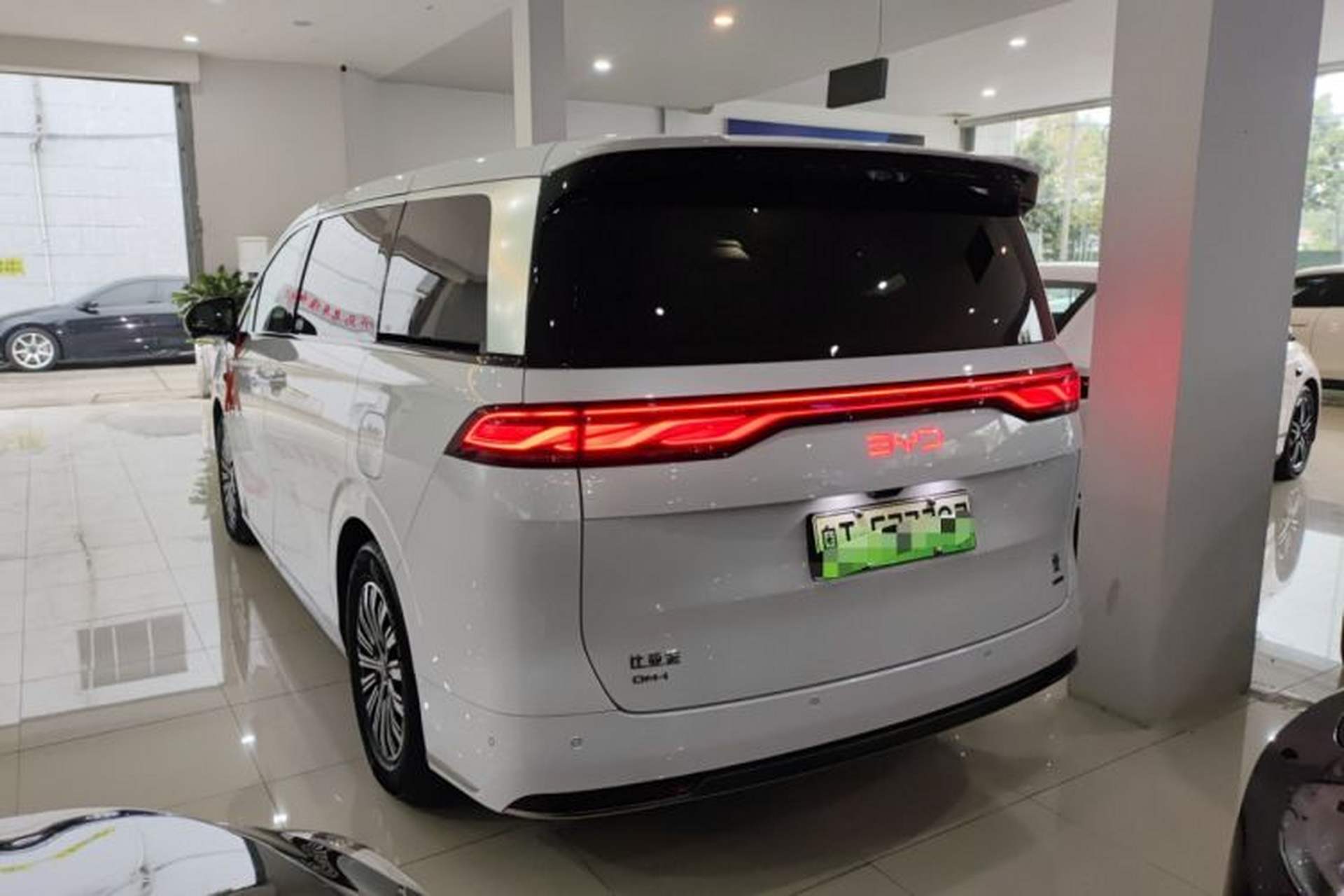 Used BYD Xia 2025 DM-i 1.5T 180km Beyond Edition Rear Left 45 Deg