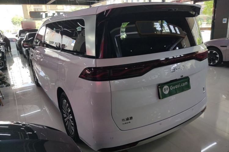 Used BYD Xia 2025 DM-i 1.5T 100km Leading Model Rear Left 45 Deg