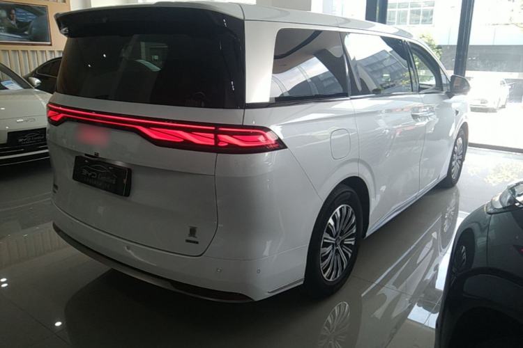 Used BYD Xia 2025 DM-i 1.5T 180km Excellence Model Rear Right 45 Deg