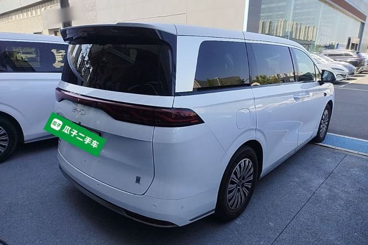 Used BYD Xia 2025 DM-i 1.5T 180km Excellence Model Rear Right 45 Deg