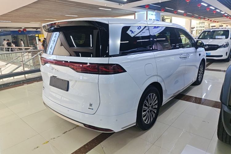Used BYD Xia 2025 DM-i 1.5T 180km Beyond Edition Rear Right 45 Deg