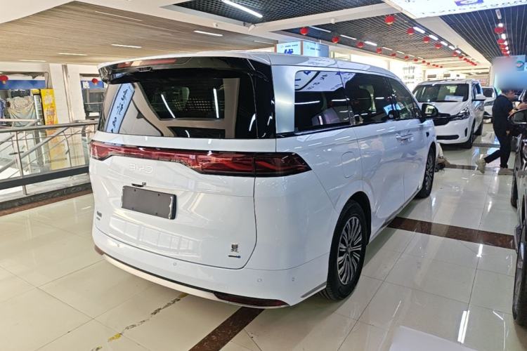 Used BYD Xia 2025 DM-i 1.5T 180km Beyond Edition Rear Right 45 Deg