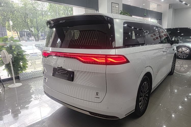 Used BYD Xia 2025 DM-i 1.5T 180km Beyond Edition Rear Right 45 Deg