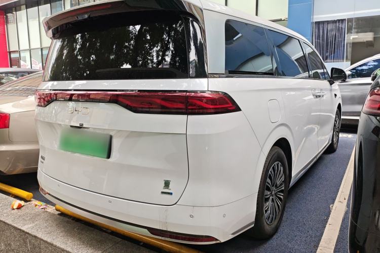Used BYD Xia 2025 DM-i 1.5T 180km Beyond Edition Rear Right 45 Deg