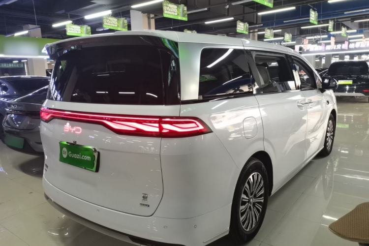 Used BYD Xia 2025 DM-i 1.5T 180km Beyond Edition Rear Right 45 Deg
