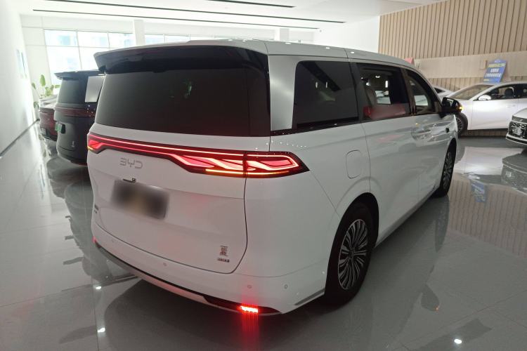 Used BYD Xia 2025 DM-i 1.5T 180km Beyond Edition Rear Right 45 Deg