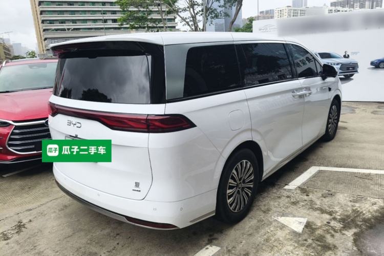 Used BYD Xia 2025 DM-i 1.5T 180km Excellence Model Rear Right 45 Deg