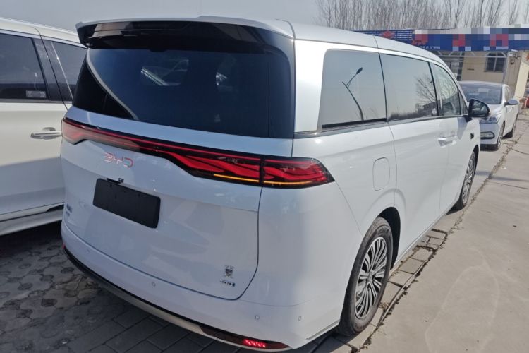 Used BYD Xia 2025 DM-i 1.5T 100km Supreme Edition Rear Right 45 Deg