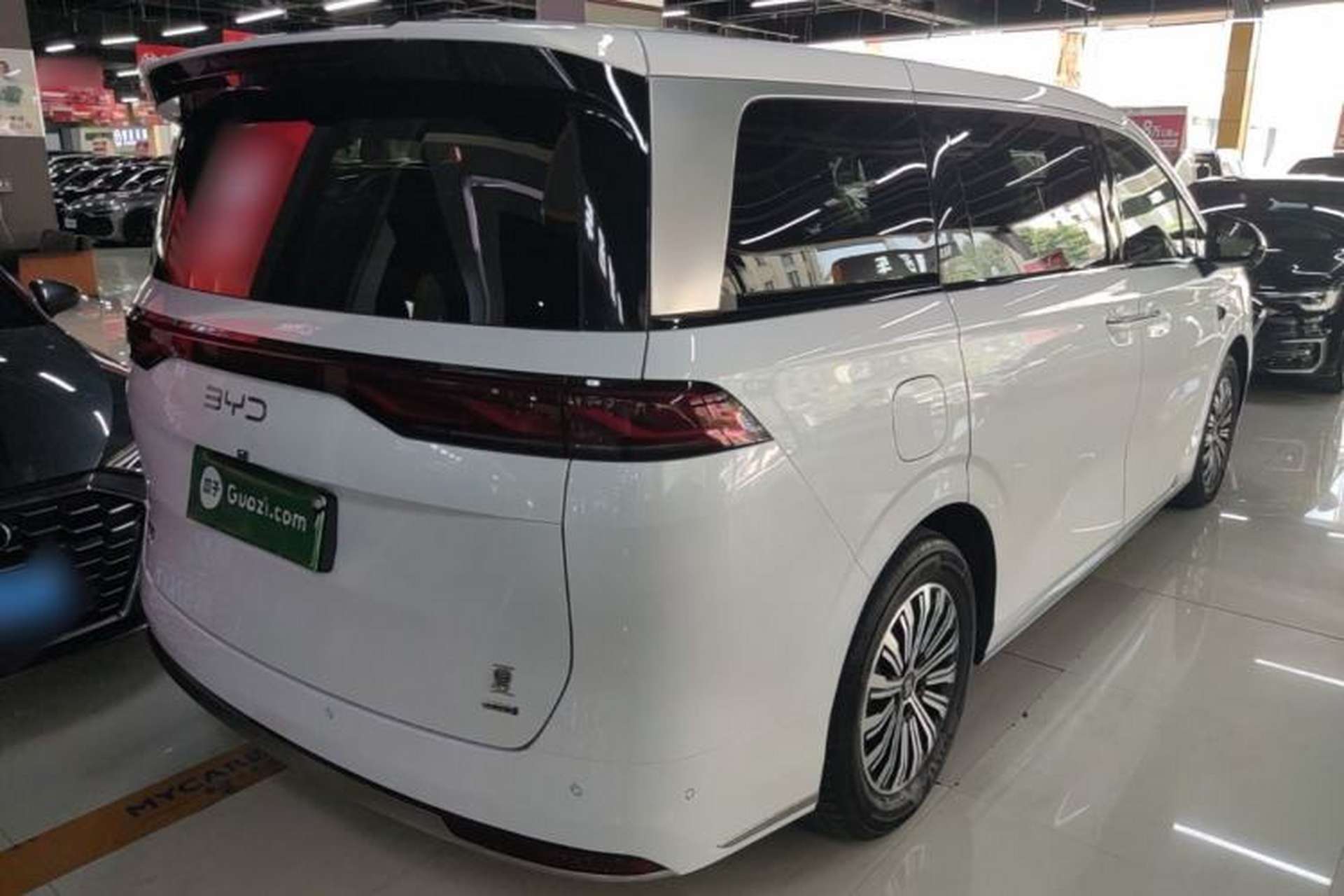 Used BYD Xia 2025 DM-i 1.5T 100km Leading Model Rear Right 45 Deg
