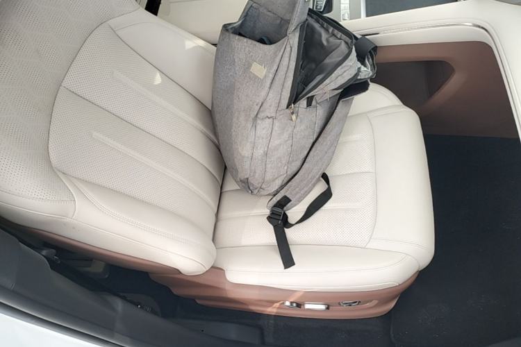 Used BYD Xia 2025 DM-i 1.5T 180km Excellence Model Right Front Seat