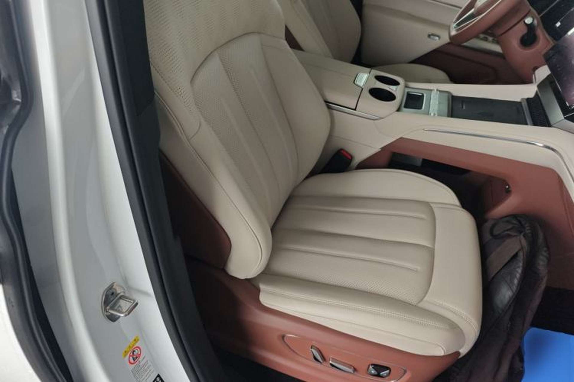 Used BYD Xia 2025 DM-i 1.5T 180km Excellence Model Right Front Seat