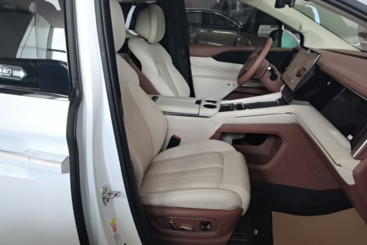 Used BYD Xia 2025 DM-i 1.5T 180km Excellence Model Right Front Seat