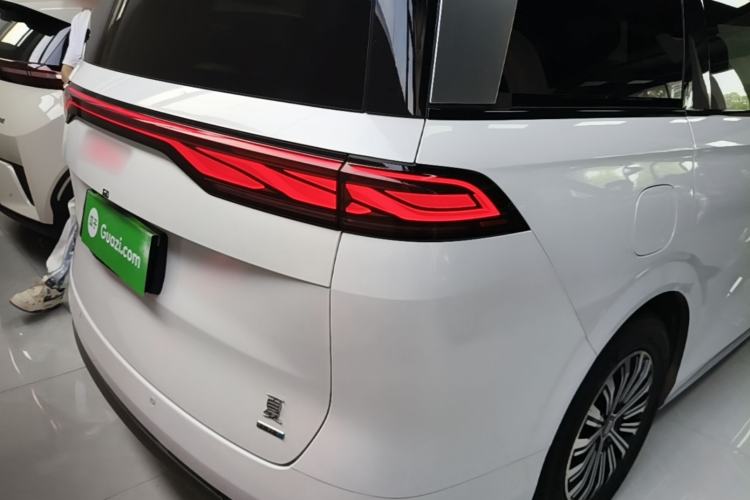 Used BYD Xia 2025 DM-i 1.5T 180km Beyond Edition Right Rear Taillight