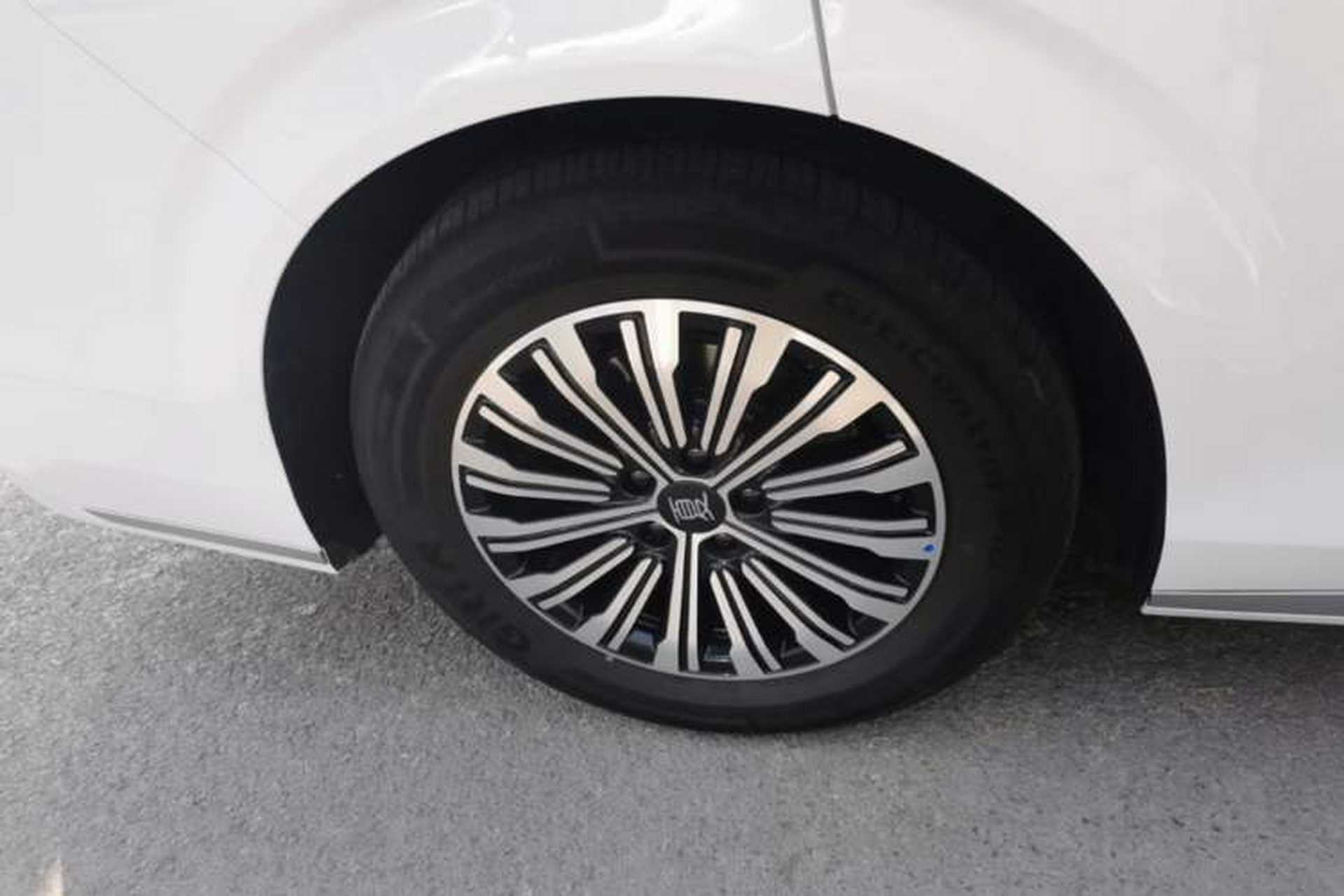 Used BYD Xia 2025 DM-i 1.5T 100km Supreme Edition Right Rear Wheel Hub