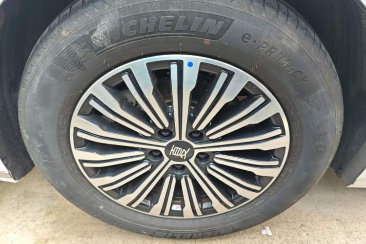 Used BYD Xia 2025 DM-i 1.5T 180km Excellence Model Right Rear Wheel Hub