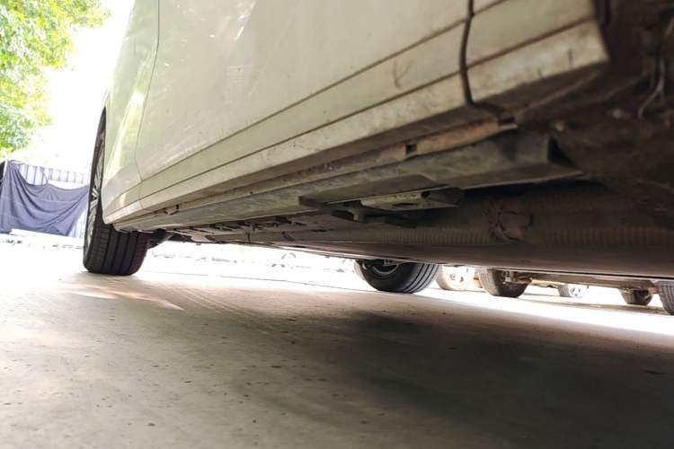 Used BYD Xia 2025 DM-i 1.5T 180km Excellence Model Right Side Sill
