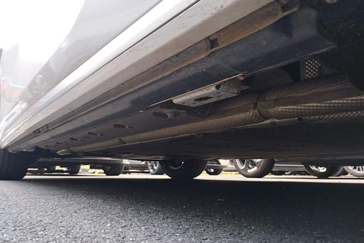 Used BYD Xia 2025 DM-i 1.5T 180km Excellence Model Right Side Sill