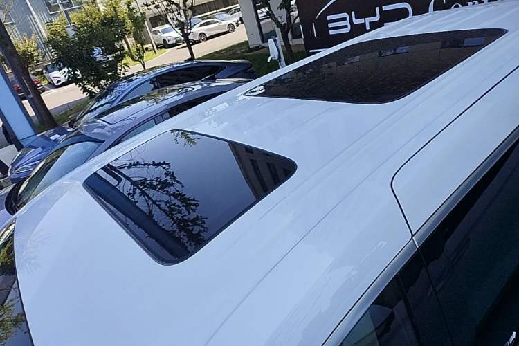 Used BYD Xia 2025 DM-i 1.5T 180km Excellence Model Roof
