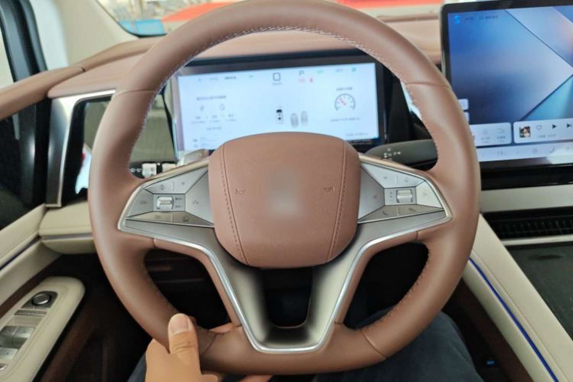 Used BYD Xia 2025 DM-i 1.5T 180km Beyond Edition Steering Wheel