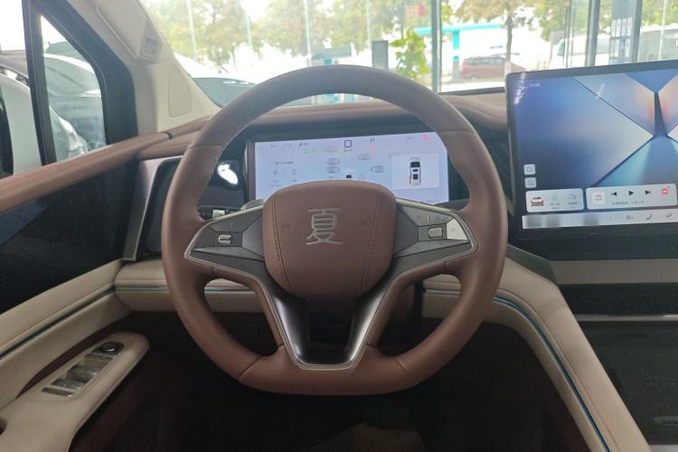 Used BYD Xia 2025 DM-i 1.5T 180km Excellence Model Steering Wheel