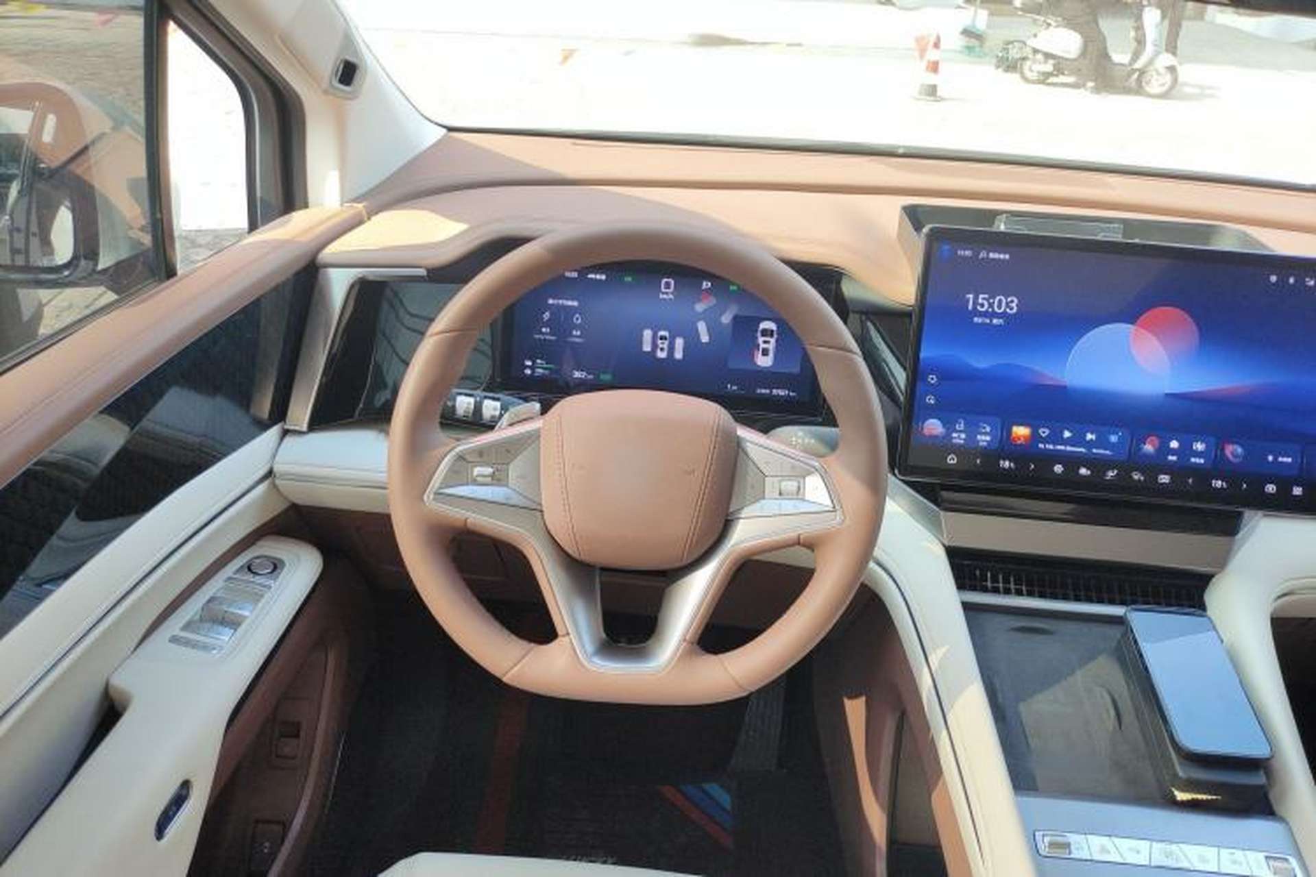 Used BYD Xia 2025 DM-i 1.5T 180km Beyond Edition Steering Wheel