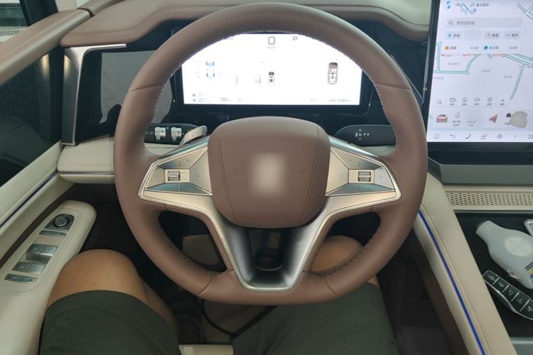 Used BYD Xia 2025 DM-i 1.5T 180km Beyond Edition Steering Wheel