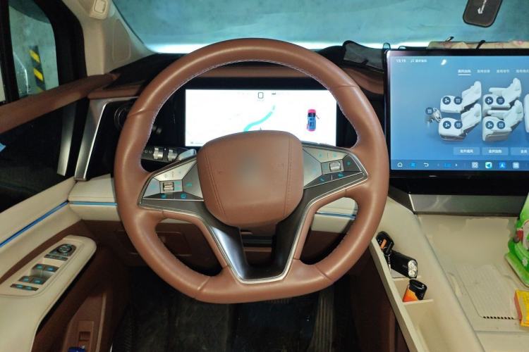 Used BYD Xia 2025 DM-i 1.5T 180km Excellence Model Steering Wheel